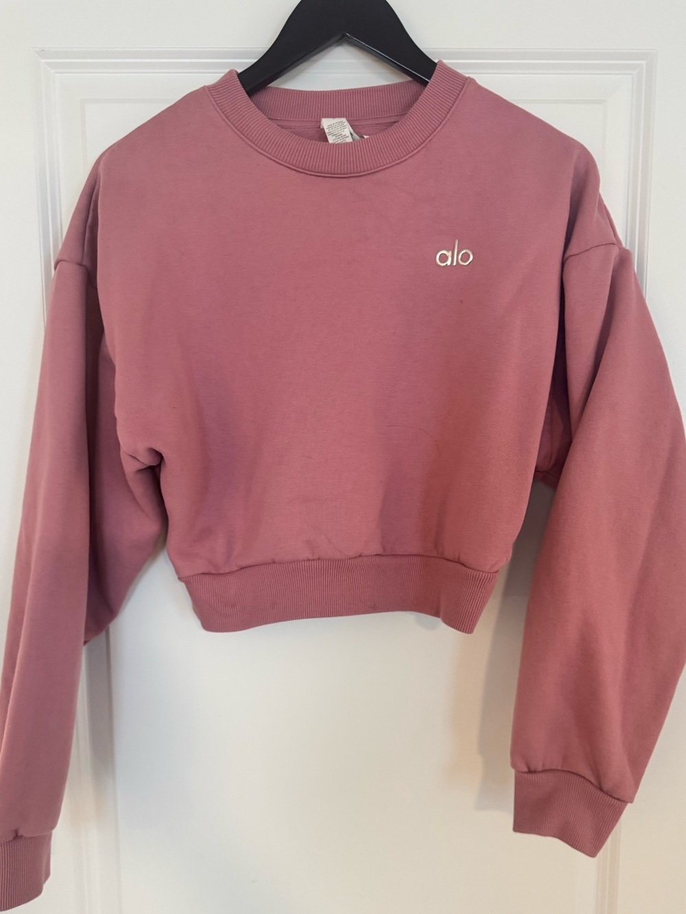 ALO Yoga Rose Pink Cropped Sweatshirt - Picture 4 of 9